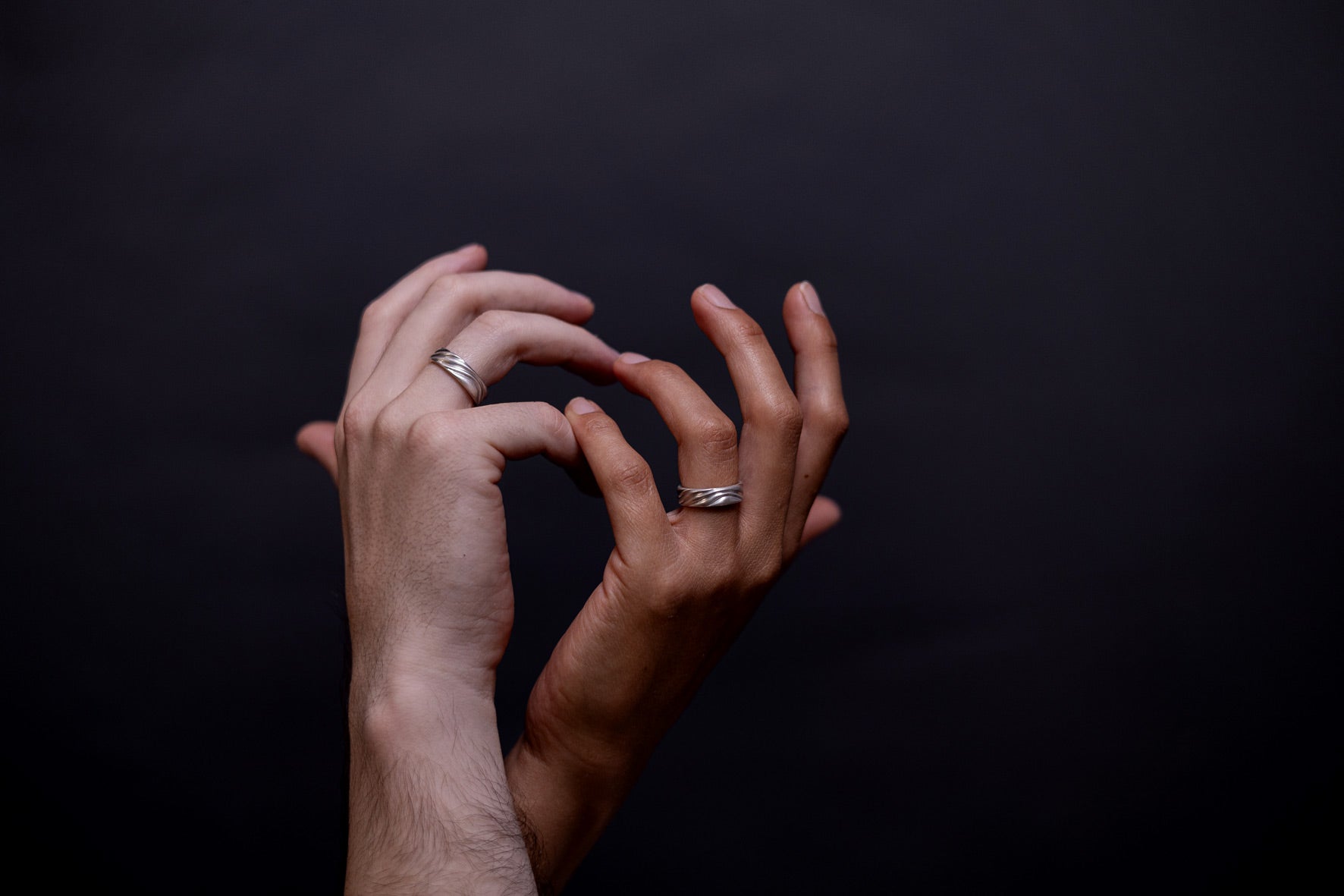 Smooth flowing wedding rings