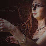 Silver Collier: Sculpted elegance and wearable art