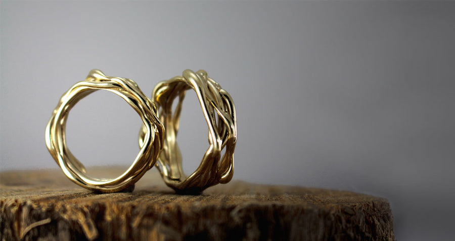 Intertwined wedding rings