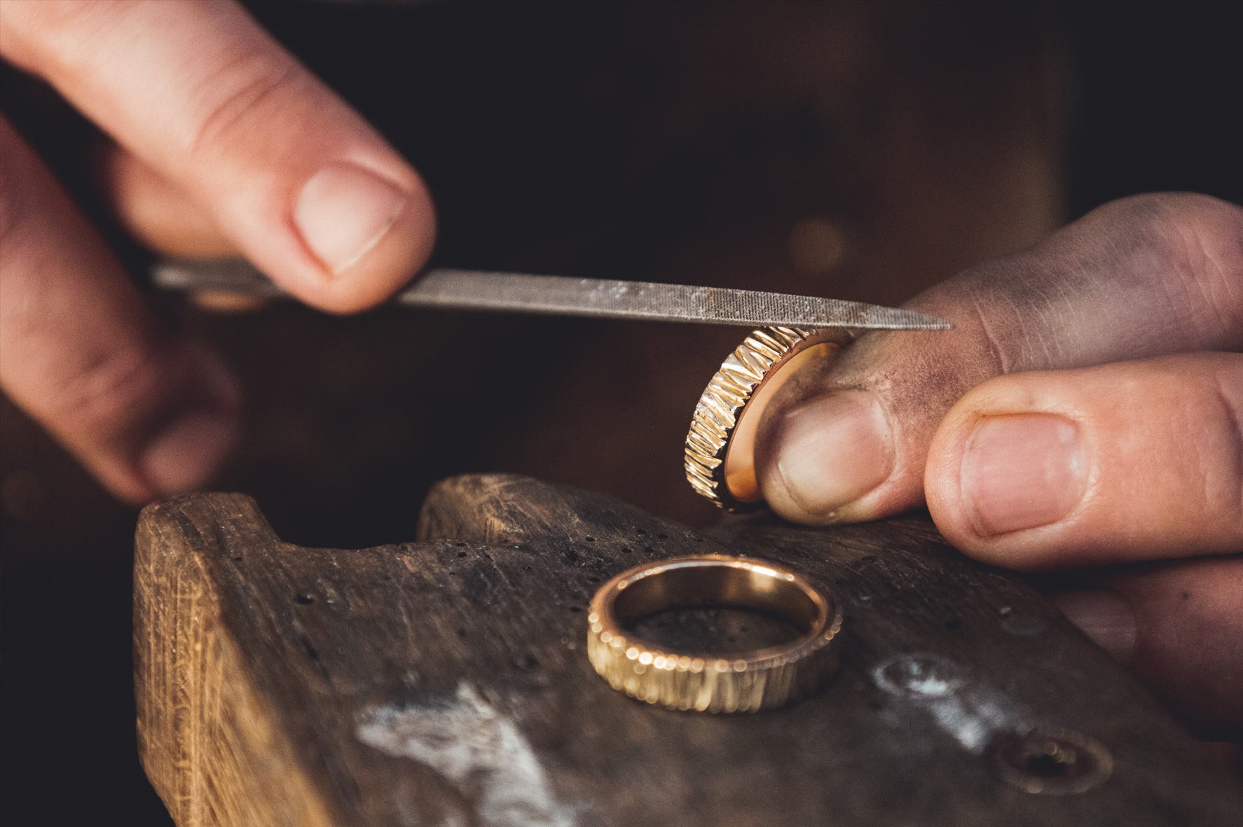 Wedding rings: A tree represents strength and longevity. Green wedding